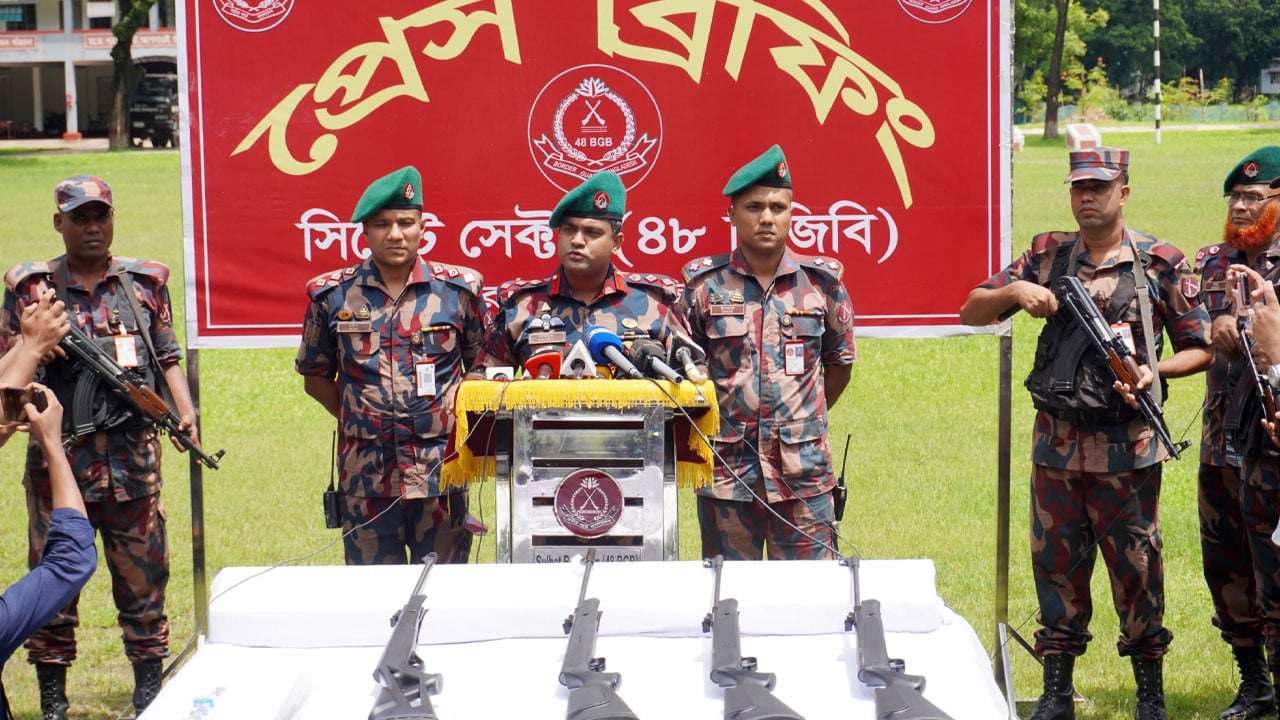 সিলেট সীমান্তে ভারতীয় অস্ত্র উদ্ধার