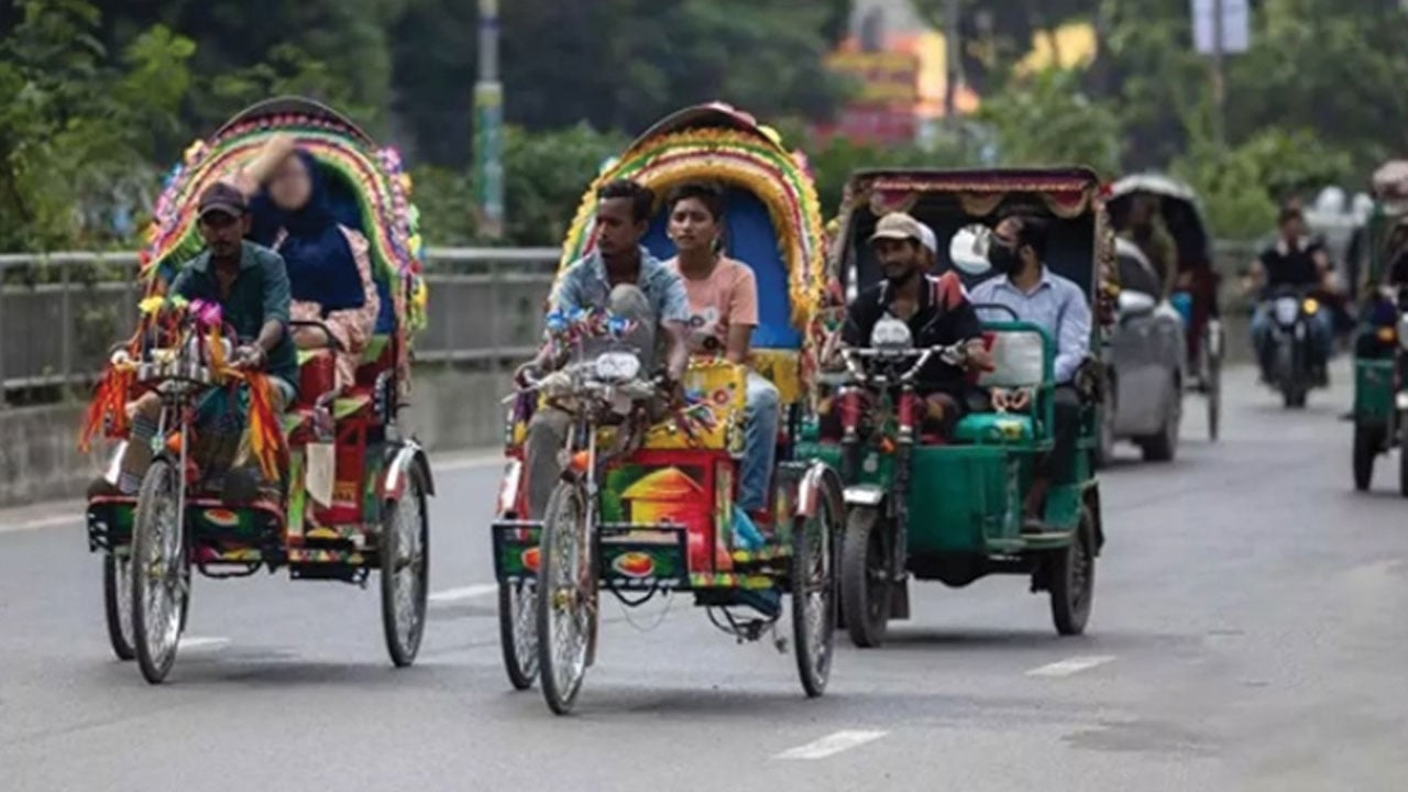বেপরোয়া অটোরিকশার ধাক্কায় প্রাণ গেল ৬ বছরের প্রীতির