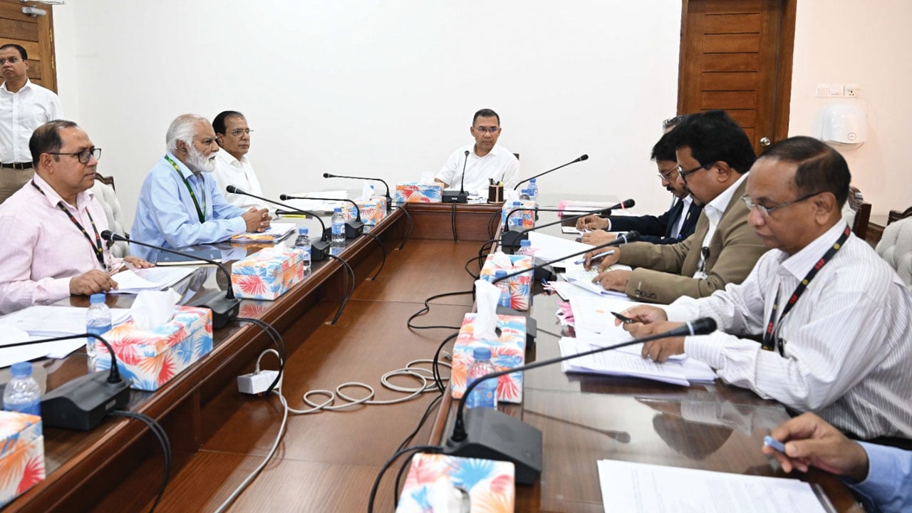 ভূমিকম্প মোকাবিলায় জাতীয় টাস্কফোর্স গঠন, ১ লাখ স্বেচ্ছাসেবক প্রস্তুতের সিদ্ধান্ত
