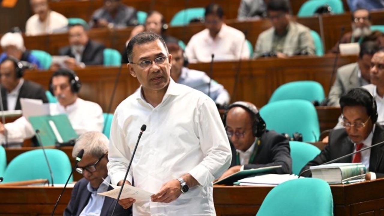 প্রাথমিকে বিনামূল্যে স্কুল ড্রেস দেবে সরকার