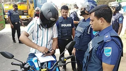 রাজধানীতে নিরাপত্তা জোরদারে ২০০ চেকপোস্ট