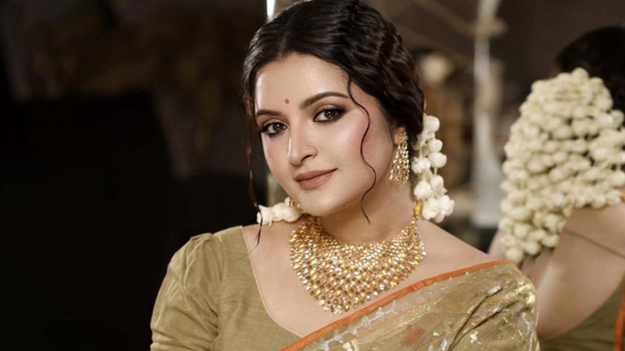 যে কারণে পেছাল পরীমনির জেরা