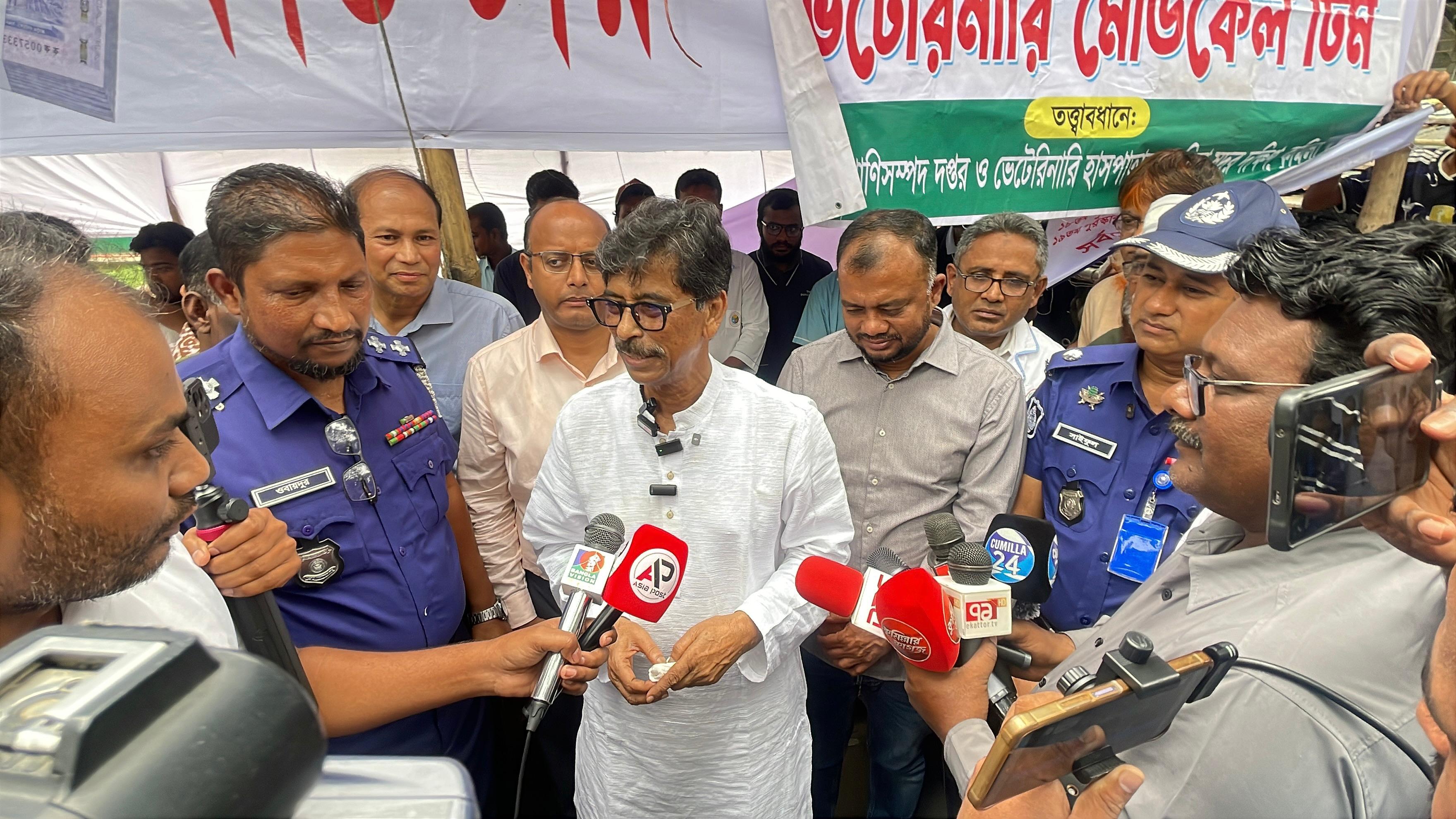 চাঁদাবাজি ও অনিরাপত্তার বিষয়ে কোনো অভিযোগ পাওয়া যায়নি: প্রাণিসম্পদমন্ত্রী