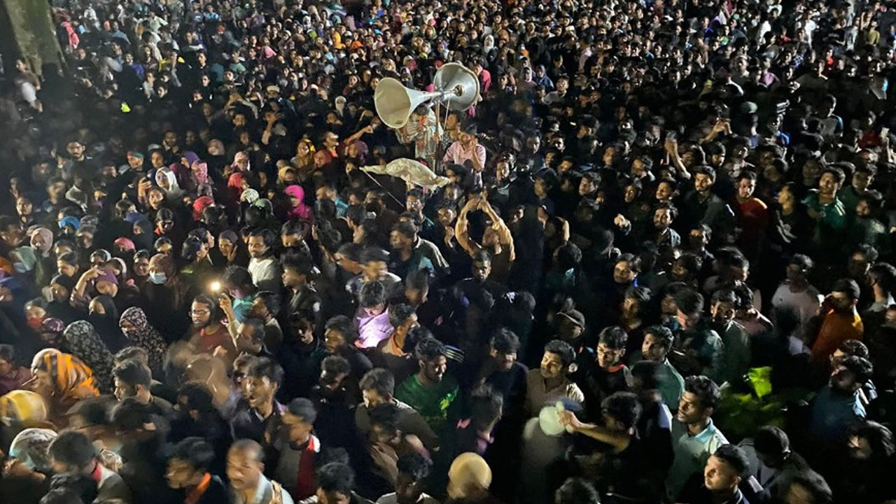 পোষ্য কোটা পুনর্বহালের সিদ্ধান্ত স্থগিত