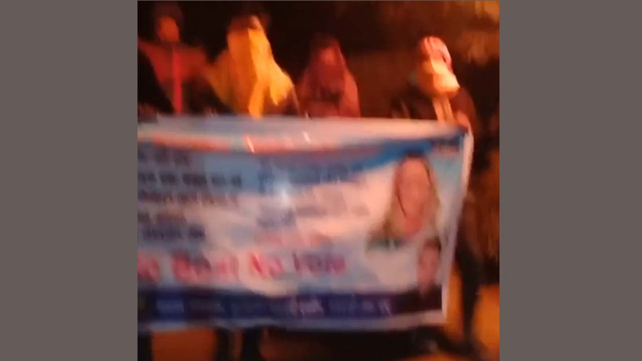 জয় বাংলা স্লোগান দিয়ে নাশকতার চেষ্টা, ধাওয়া খেয়ে পালালেন দুষ্কৃতকারীরা