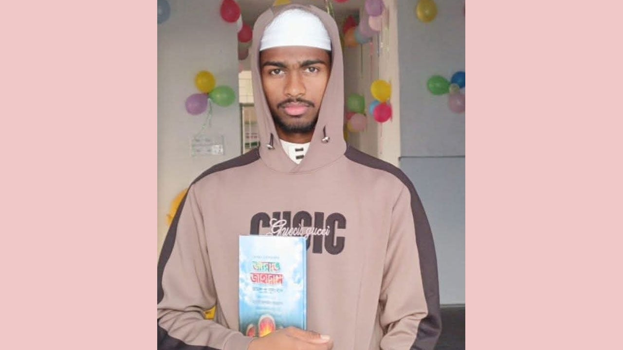 ঢাকা-বরিশাল মহাসড়কে বাসচাপায় নিহত মাদরাসা ছাত্র