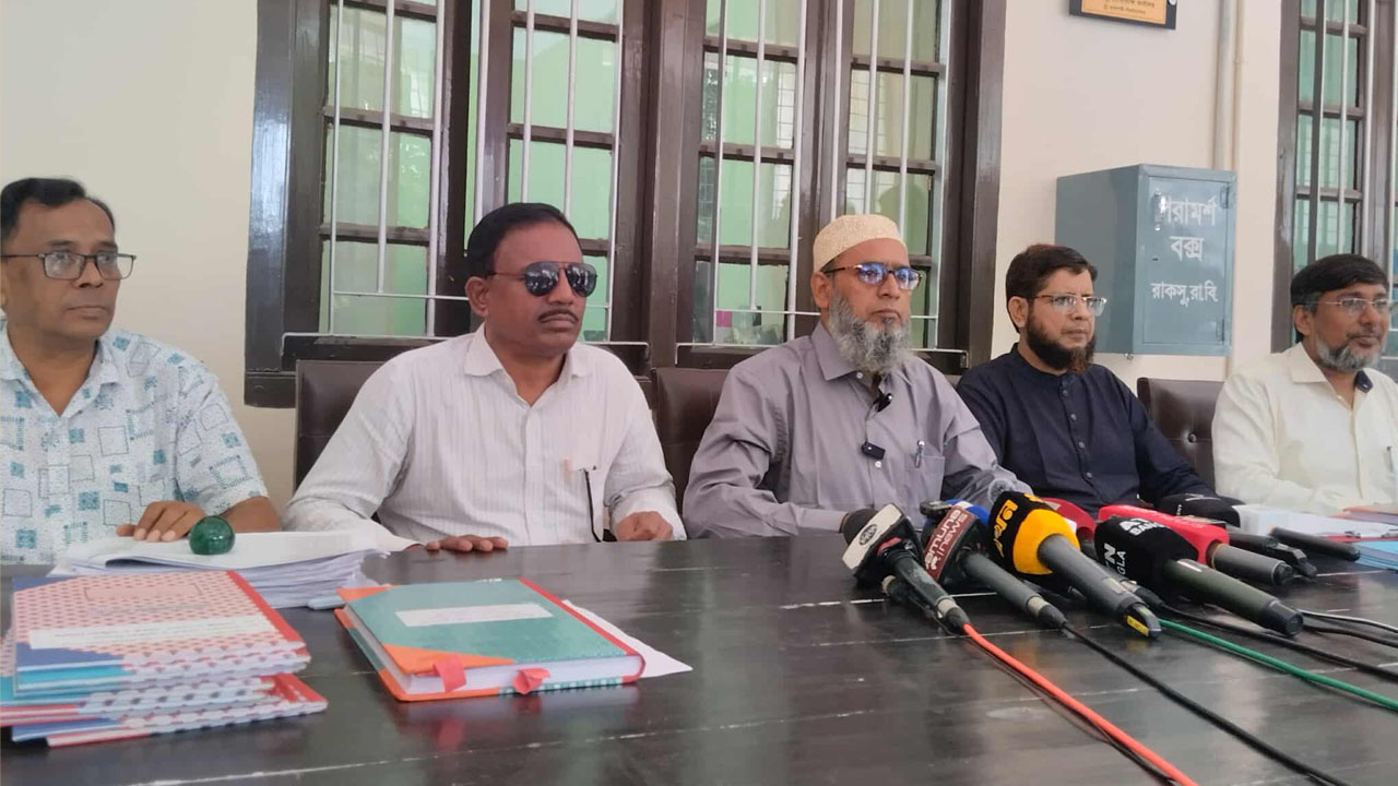 রাকসু নির্বাচনের নতুন তারিখ ঘোষণা, শিক্ষার্থীদের ক্ষোভ