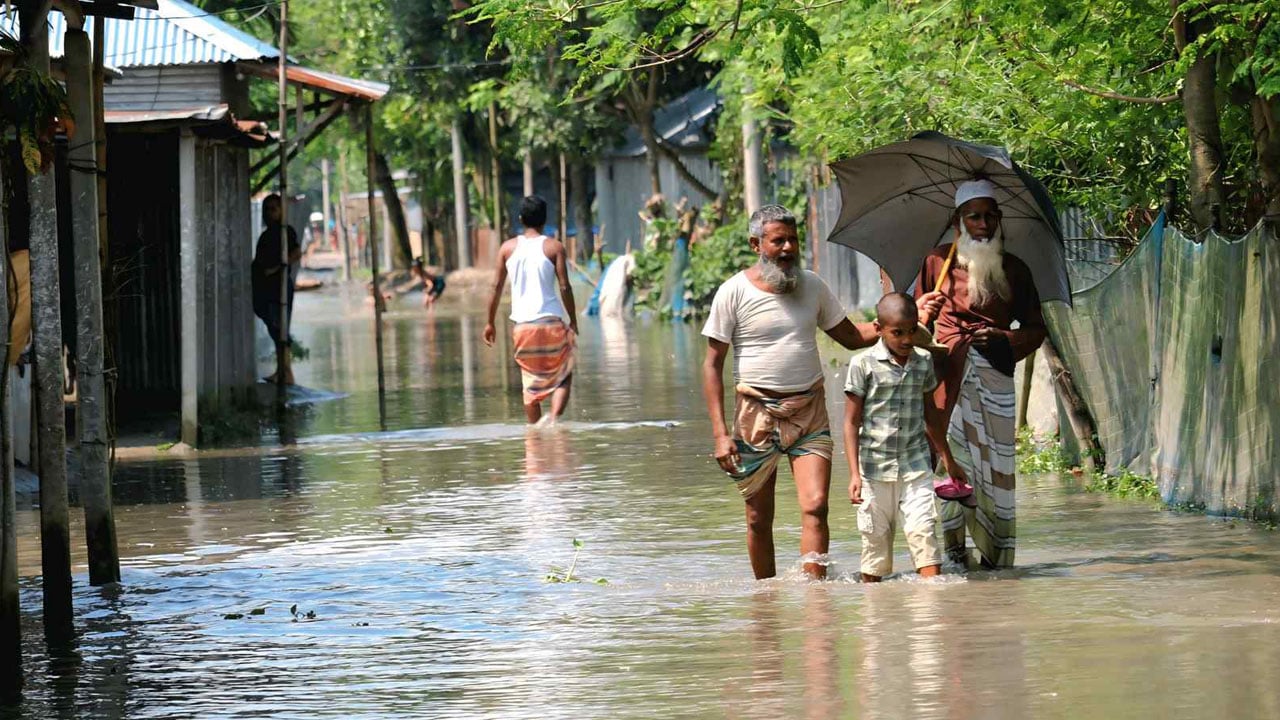 ভারতের পাহাড়ি ঢলে পানিবন্দী তিস্তাপাড়ের ৪৫০০ পরিবার