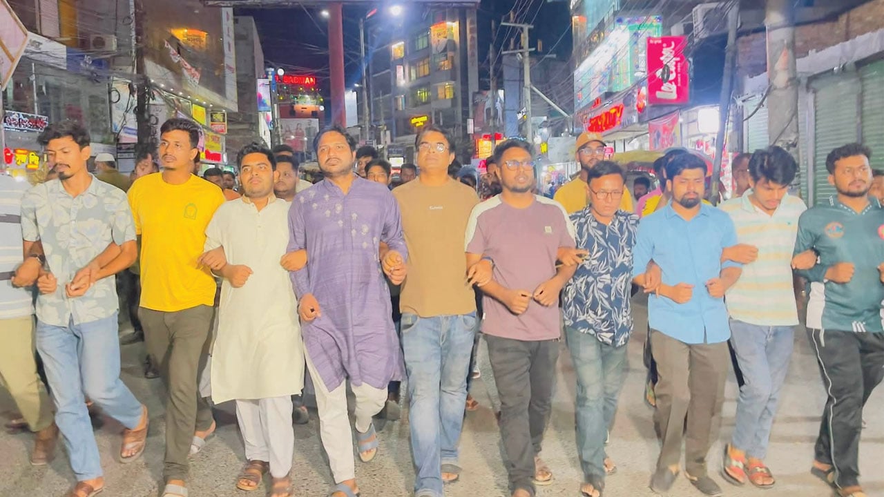 স্বরাষ্ট্রমন্ত্রীর পদত্যাগ চাইলেন এনসিপির নেতারা