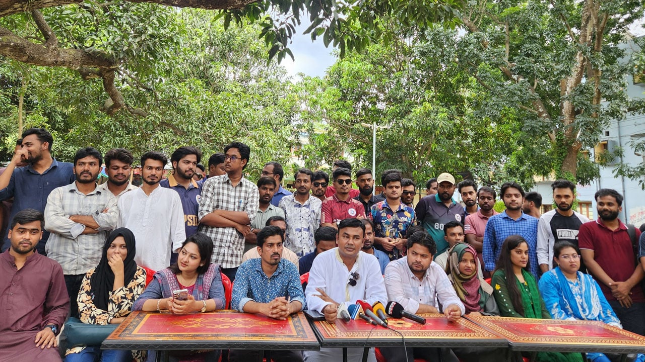 বামদের মধ্যেও শিবির ঢুকে গেছে: আমানউল্লাহ আমান