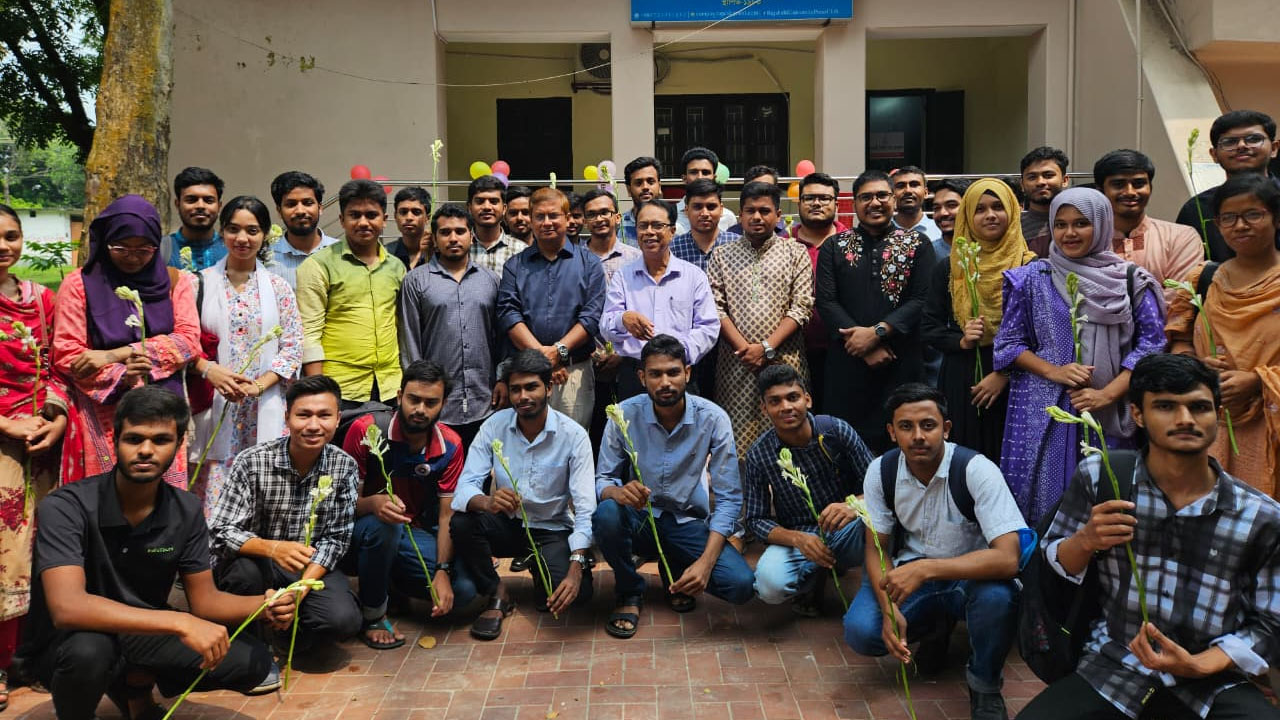 নবীনদের বরণ করে নিল রাজশাহী বিশ্ববিদ্যালয় প্রেসক্লাব