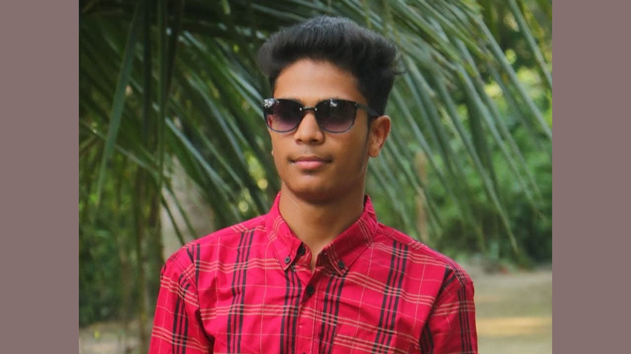 নোয়াখালীতে যুবককে কুপিয়ে হত্যা, স্বামী-স্ত্রী আটক