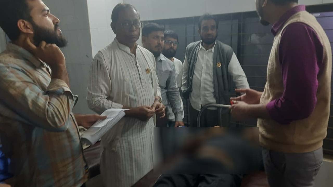 ঢাকায় এক সাইফুলের সমর্থকদের উপর আরেক সাইফুলের সমর্থকদের হামলা