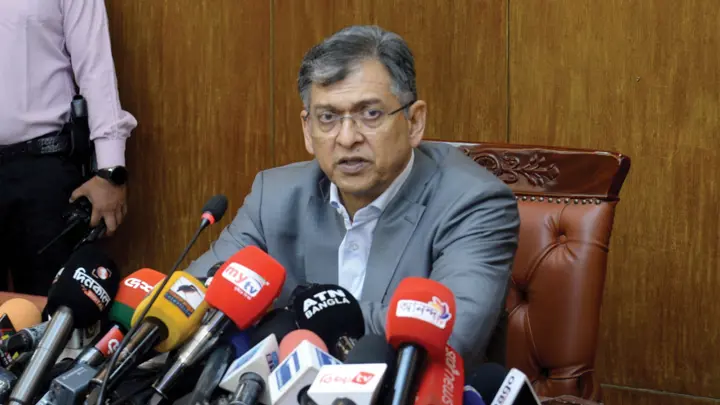 রোহিঙ্গা ক্যাম্পের দুই পাহাড়ে হবে সেনা ক্যাম্প: স্বরাষ্ট্রমন্ত্রী