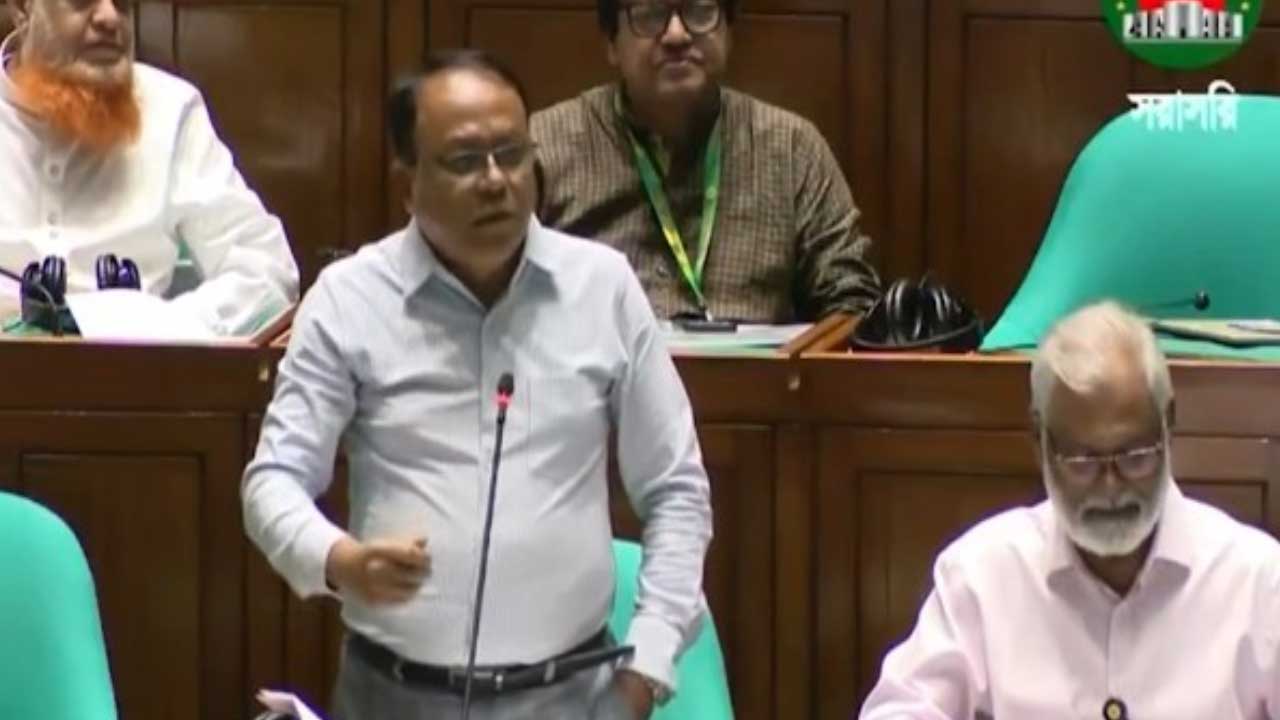 প্রধানমন্ত্রীর সামনে বক্তব্যের সুযোগ না পাওয়ায় সেলিম ভূঁইয়ার ক্ষোভ