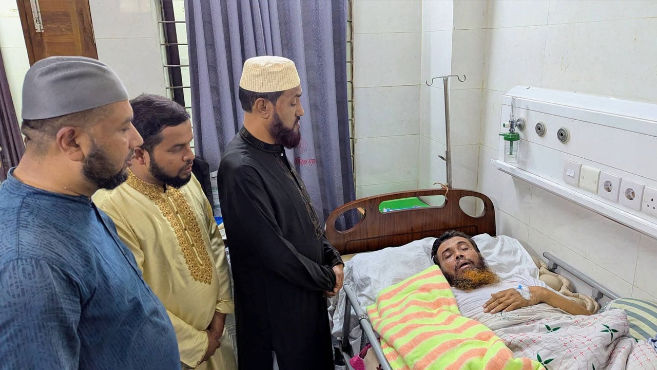 মাজারে হামলায় দোষীদের বিচারের দাবি সেলিম উদ্দিনের