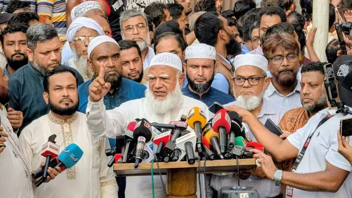 ধ্বংস করা রাড্ডা স্বাস্থ্যকেন্দ্রে ৫০ লাখ টাকা দেওয়ার ঘোষণা জামায়াতের