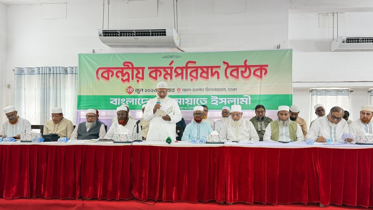 চব্বিশের চেতনাকে ভুলিয়ে দেওয়ার আত্মঘাতী অপচেষ্টায় লিপ্ত সরকার