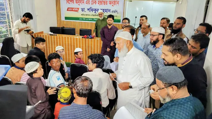 সুন্দর বাংলাদেশ গড়তে মেধাবীদের প্রস্তুত হওয়ার আহ্বান জামায়াত আমিরের