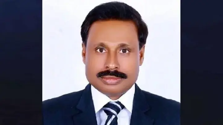 চাঁদাবাজির অভিযোগে খিলক্ষেত থানা বিএনপির সাবেক সভাপতি গ্রেপ্তার 