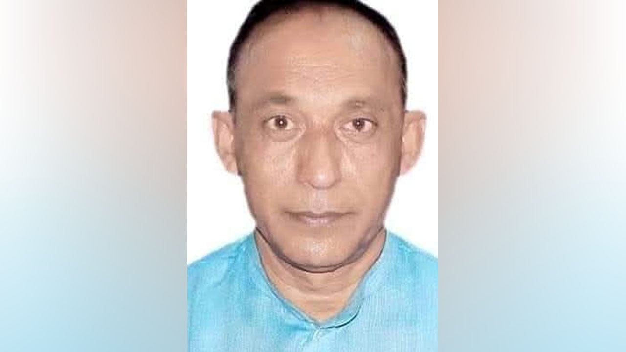 থানার সামনেই সাংবাদিকদের ওপর হামলা বিএনপি নেতার