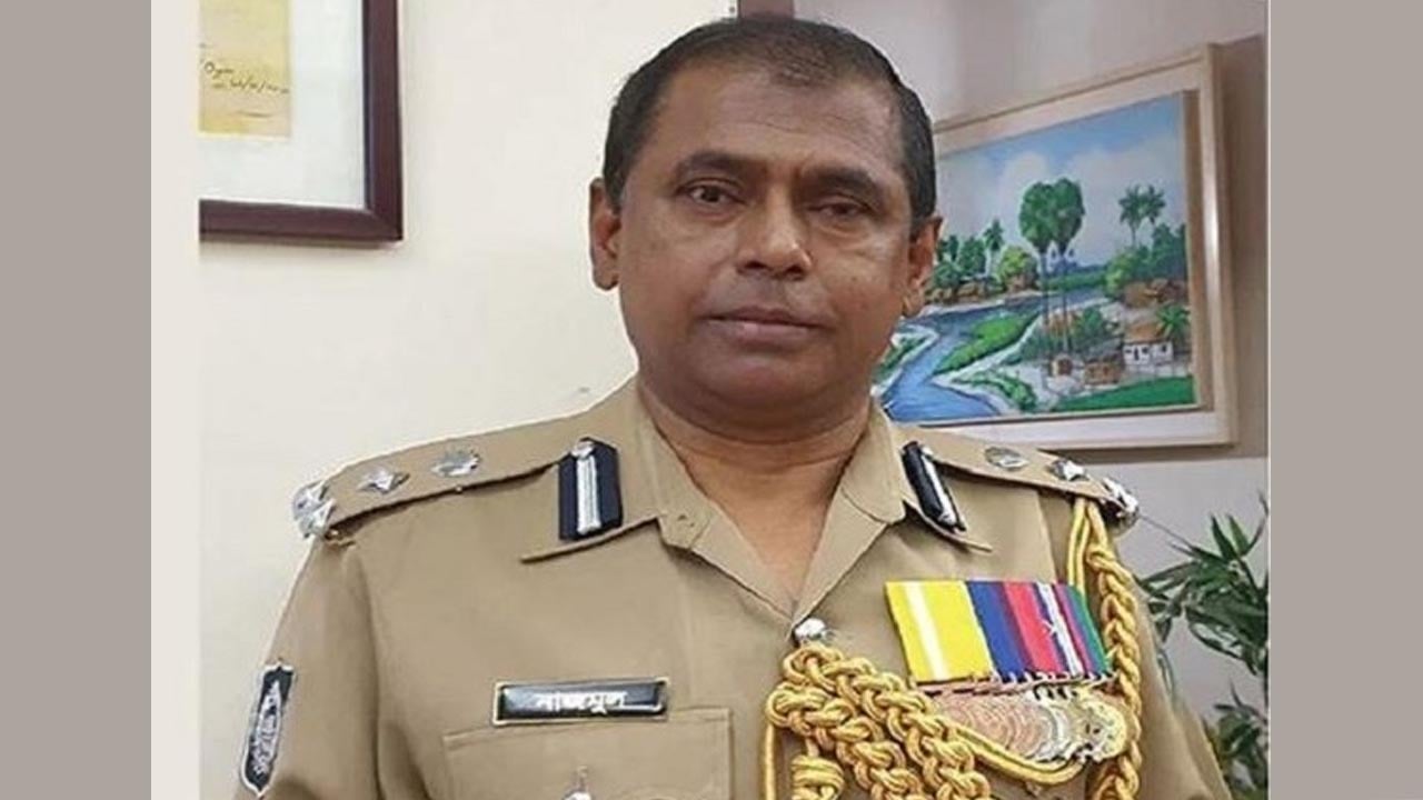 অবসরপ্রাপ্ত ডিআইজি শেখ নাজমুল আলমের দেশত্যাগে নিষেধাজ্ঞা