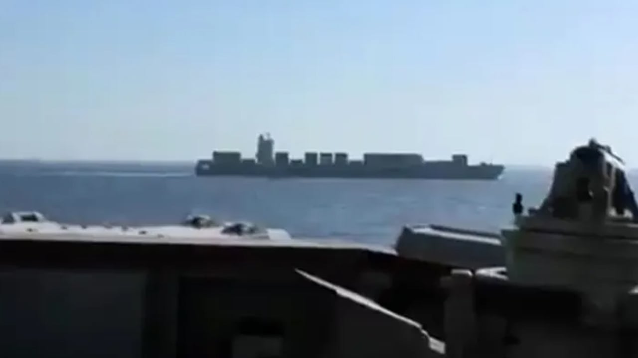 জাহাজ জব্দের ঘটনা স্বীকার ইরানের, পাল্টা জবাবের হুঁশিয়ারি