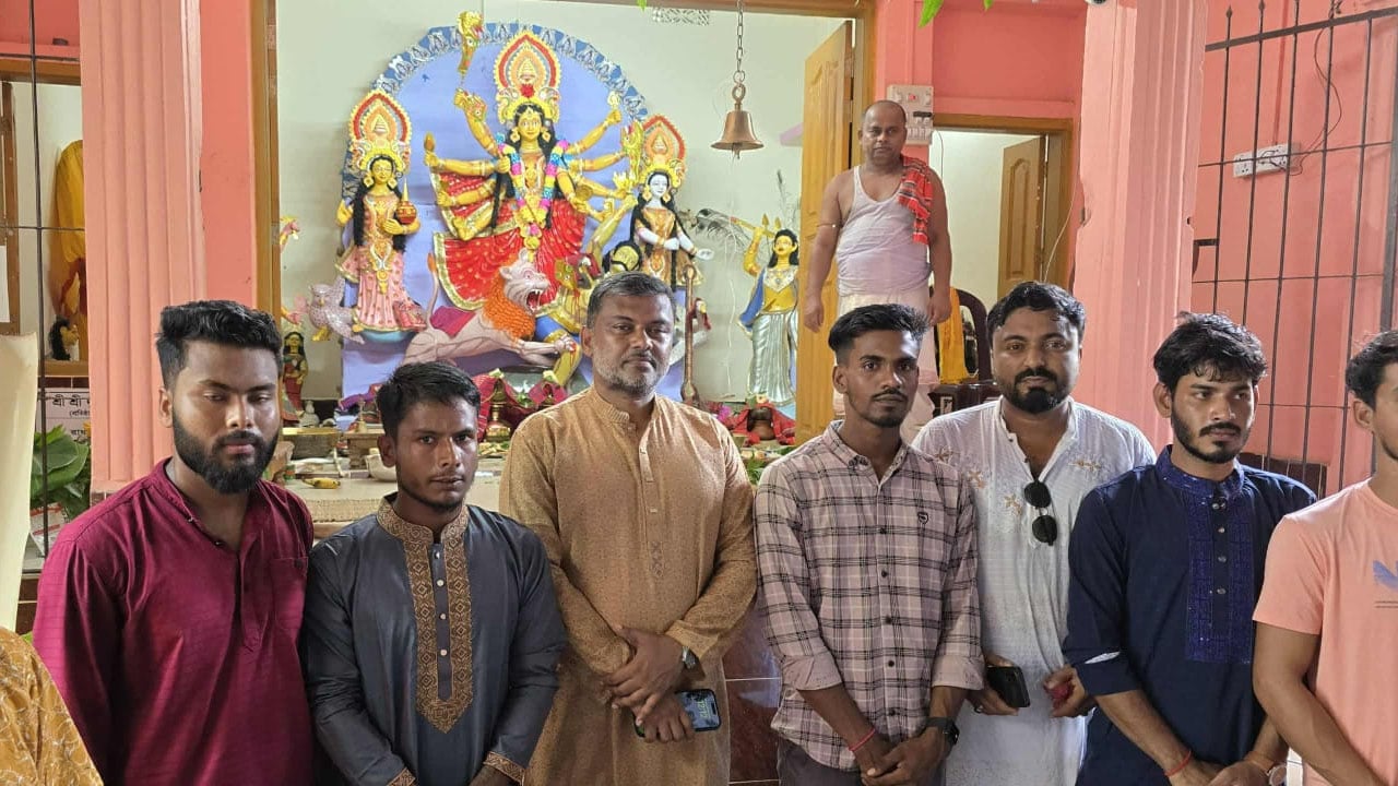 মসজিদে আজান হবে মন্দিরে পূজা এটা আমাদের সম্প্রীতি: শিশির মনির
