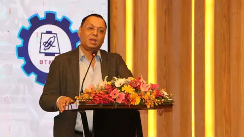 বন্ড সুবিধার অপব্যবহারে জড়িতদের বিরুদ্ধে ব্যবস্থা নিতে হবে