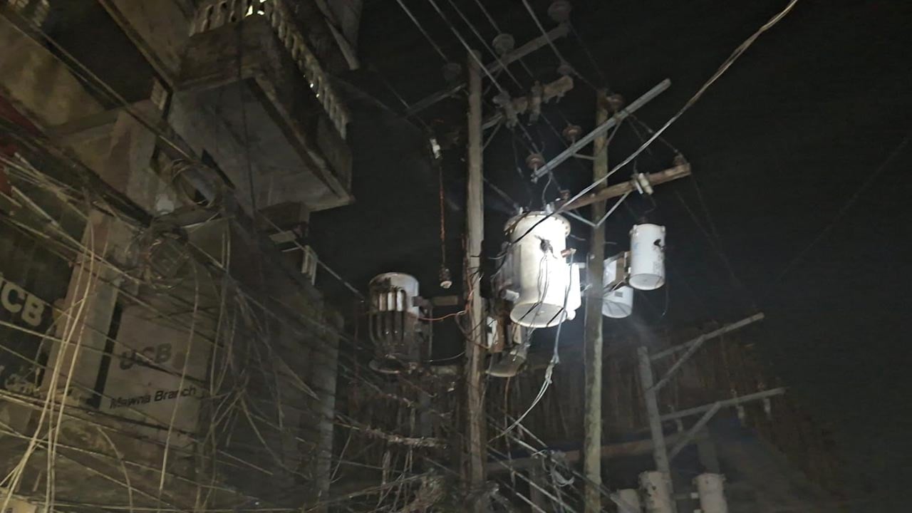 শ্রীপুরে ট্রান্সফরমার বিস্ফোরণ, দগ্ধ ৪