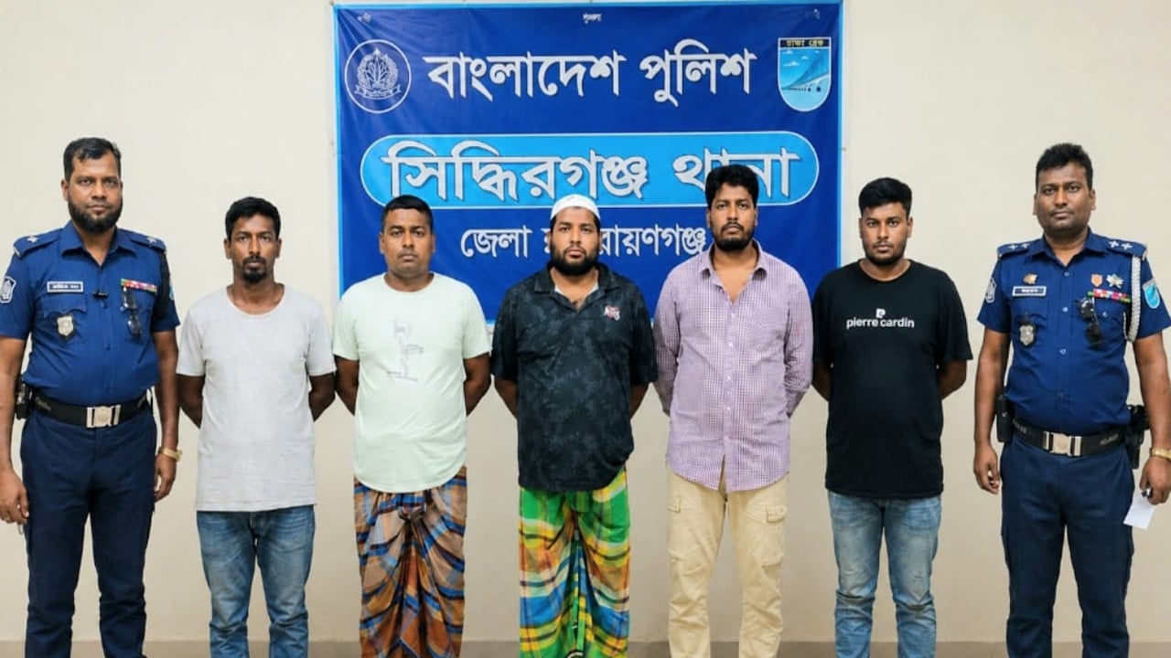 সিদ্ধিরগঞ্জে আওয়ামী লীগ-যুবলীগের ৫ নেতাকর্মী গ্রেপ্তার