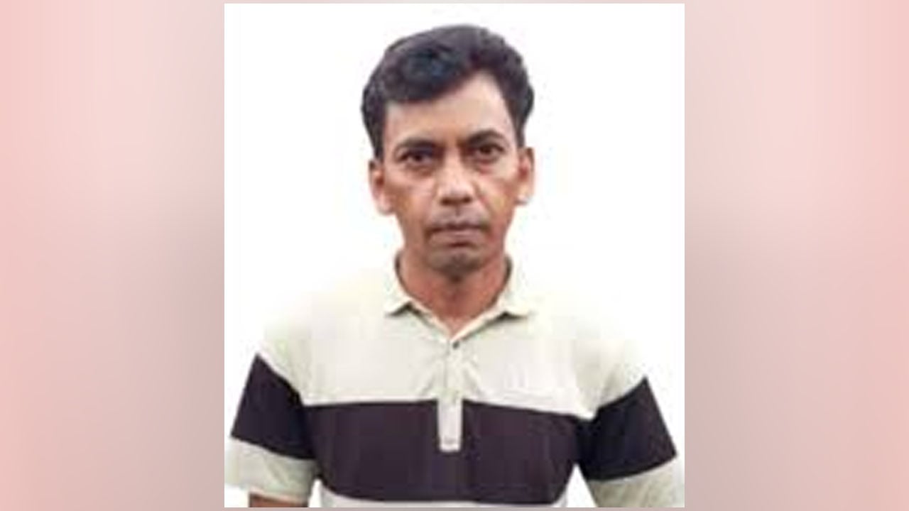 সিরাজগঞ্জে যাবজ্জীবন কারাদণ্ডপ্রাপ্ত পলাতক আসামি গ্রেপ্তার