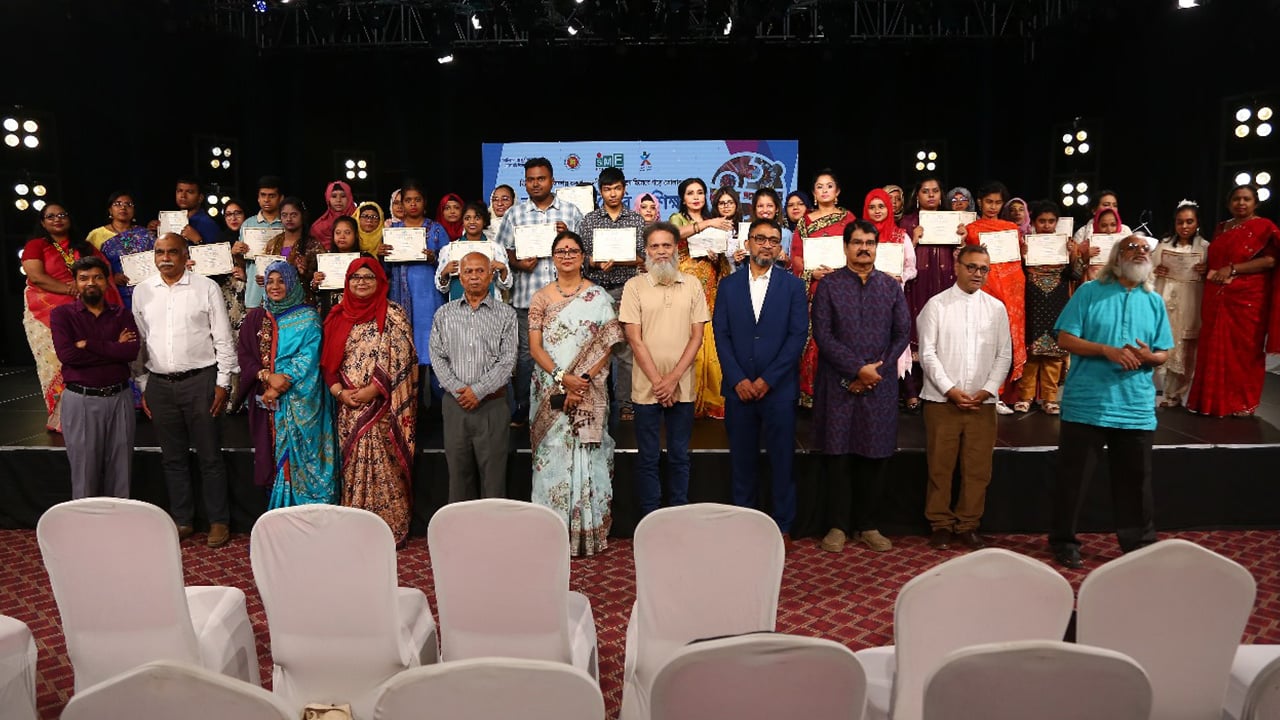 উদ্যোক্তা করতে জুয়েলারি তৈরির প্রশিক্ষণ এসএমই ফাউন্ডেশনের