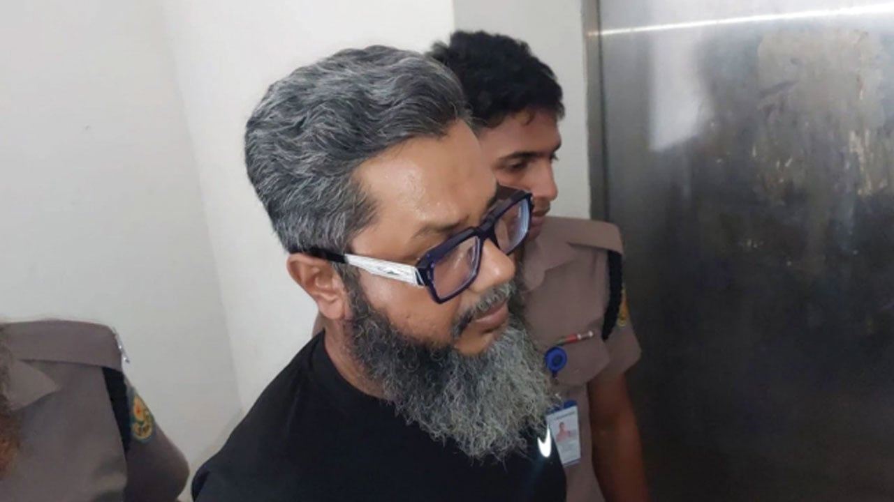 নারী চিকিৎসক খুন: জুতার ছাপের সূত্র ধরে স্বামী রিমান্ডে