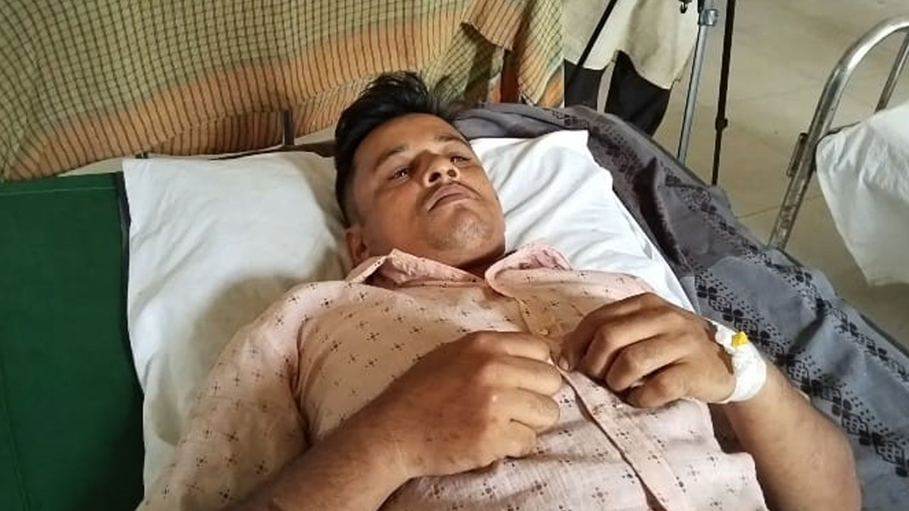 গোপালগঞ্জে জুলাই আন্দোলনে শহীদ আরাফাতের বাবাকে মারধর, আসামি গ্রেপ্তার
