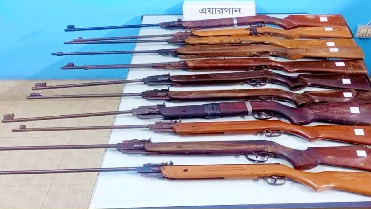 শ্রীমঙ্গলে র‍্যাবের বিশেষ অভিযানে উদ্ধার ১১ এয়ারগান