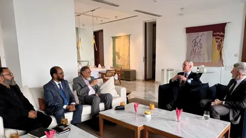 জামায়াত প্রতিনিধি দলের সঙ্গে সুইস রাষ্ট্রদূতের বৈঠক