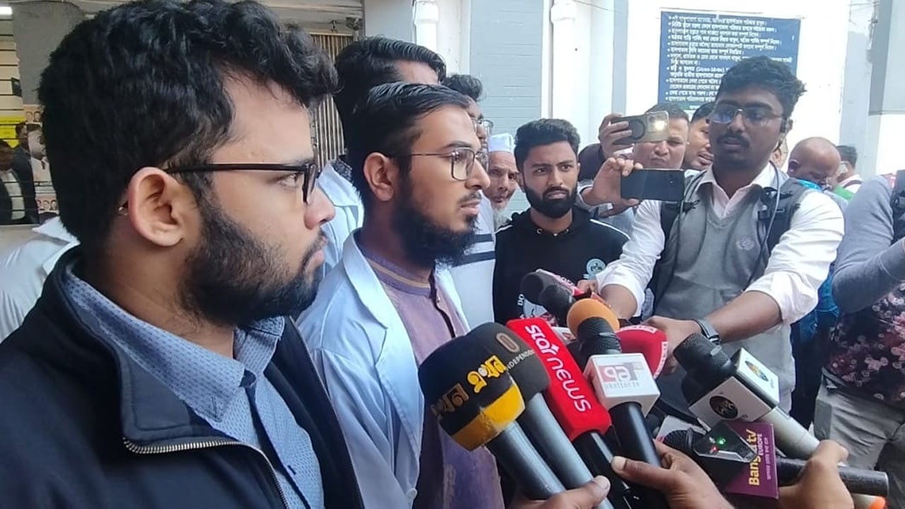 ওসমানী হাসপাতালে চলছে ইন্টার্ন ডাক্তারদের কর্মবিরতি