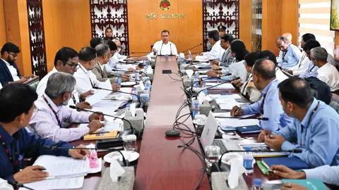 আমদানি নির্ভরতা কমিয়ে কৃষি উৎপাদন বাড়ানোর তাগিদ প্রধানমন্ত্রীর