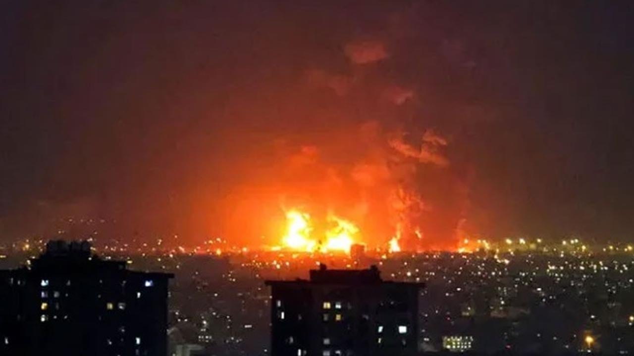 ইসরাইলি হামলায় তেহরানে ‘আগুনের নদী’, বিষাক্ত বৃষ্টির সতর্কতা জারি