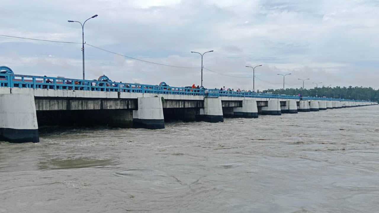 বাংলাদেশের বিপক্ষে পানিকে হাতিয়ার বানিয়েছে ভারত