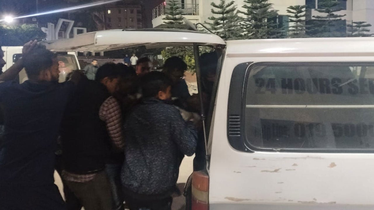 টঙ্গীতে গুলি করে বিকাশ এজেন্টের ৫০ লাখ টাকা লুট, আহত ২