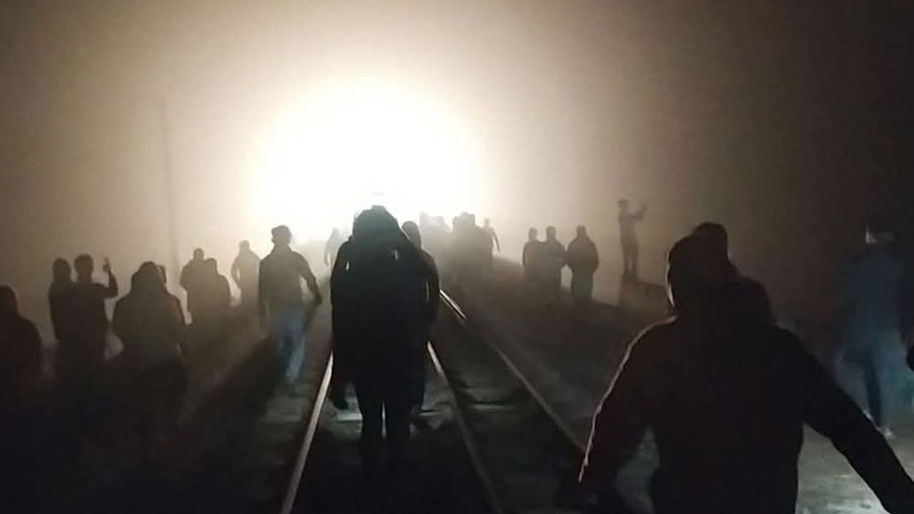 পঞ্চগড়ে স্পেশাল ট্রেনে কাটা পড়ে যুবক নিহত