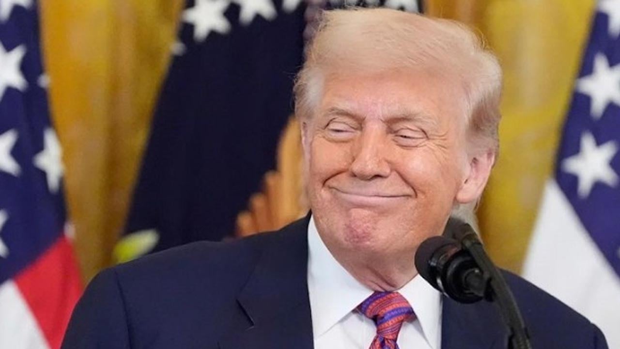 ইরান আলোচনায় বসতে চায়, আমি বলেছি ‘অনেক দেরি হয়ে গেছে’: ট্রাম্প