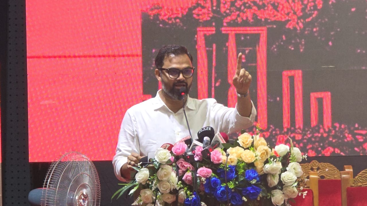 শহীদ পরিবারগুলো রাষ্ট্রীয় মর্যাদা পাবে: আমিনুল হক