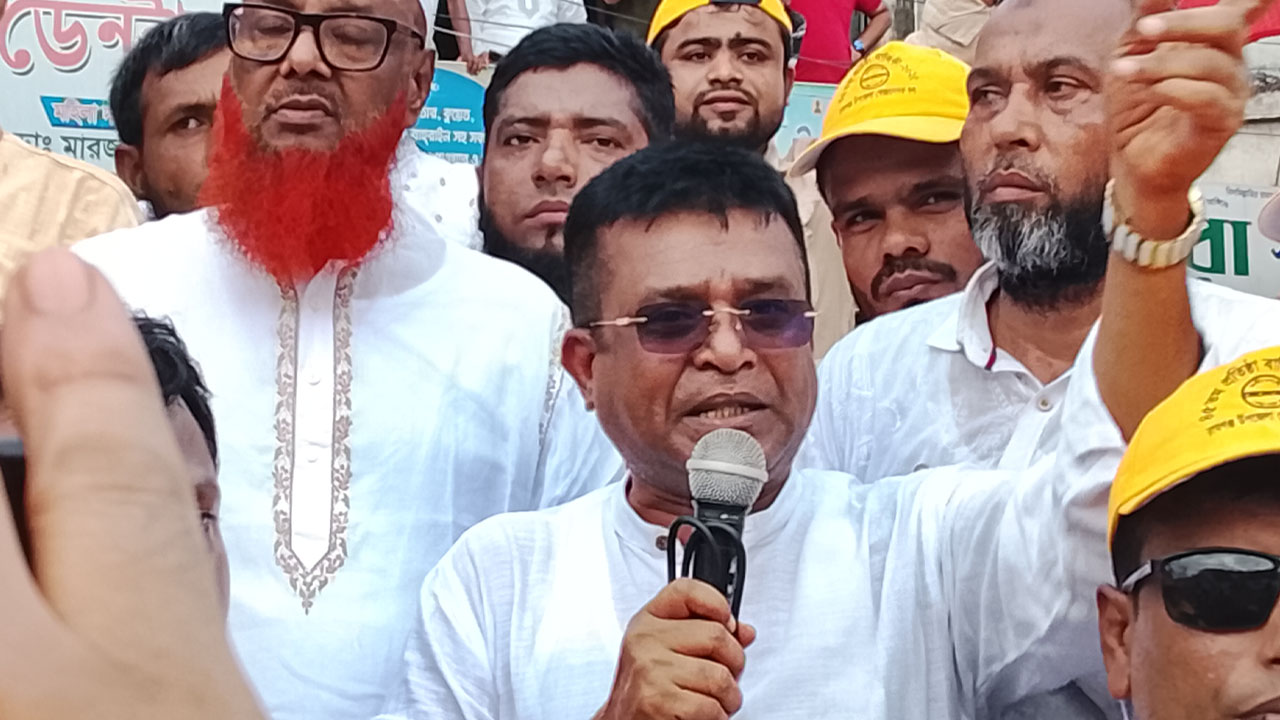 আবারো কালো মেঘ উঁকি দিচ্ছে, সবাইকে সতর্ক থাকতে হবে