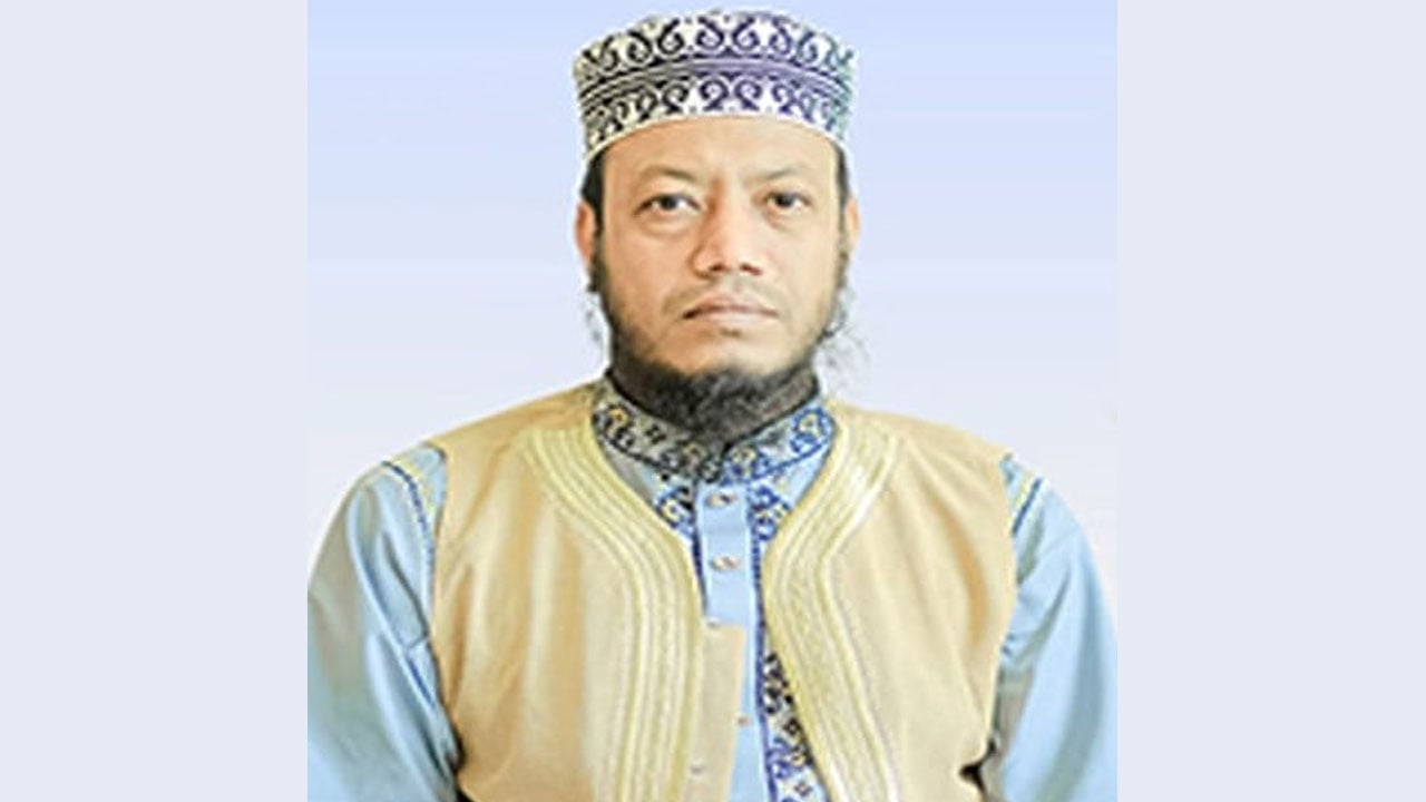 মুফতি আমির হামজার বিরুদ্ধে বিজ্ঞপ্তি প্রকাশের নির্দেশ আদালতের