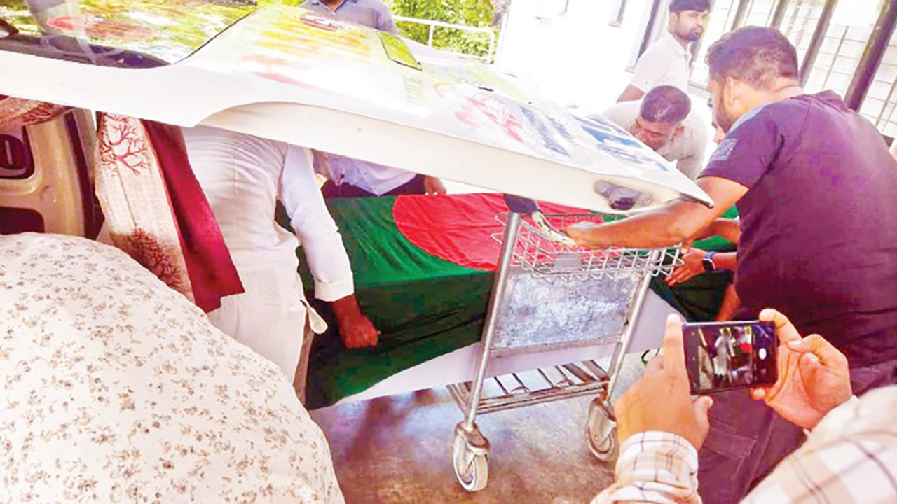 আমিরাত থেকে ফিরল জুলাইযোদ্ধার লাশ
