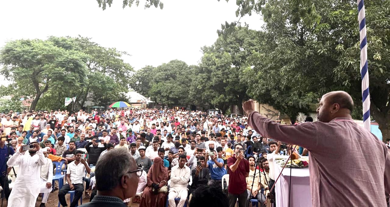৬ মাস পরপর শ্রমিকদের বেতন হালনাগাদ করতে হবে: এবি পার্টি