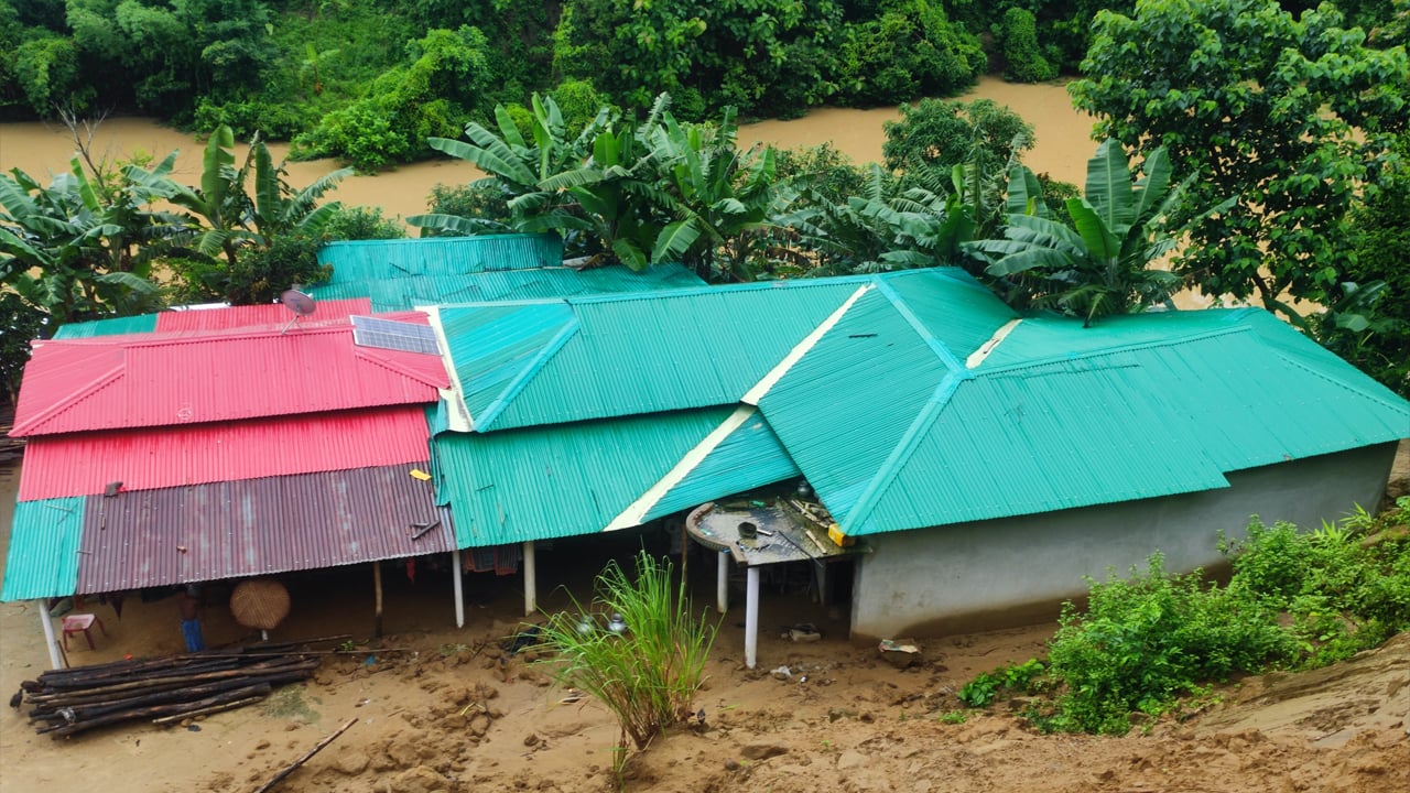 আরাকান আর্মির ঘাঁটিতে রোহিঙ্গা বিদ্রোহী গ্রুপের হামলা, এপারে আতঙ্ক